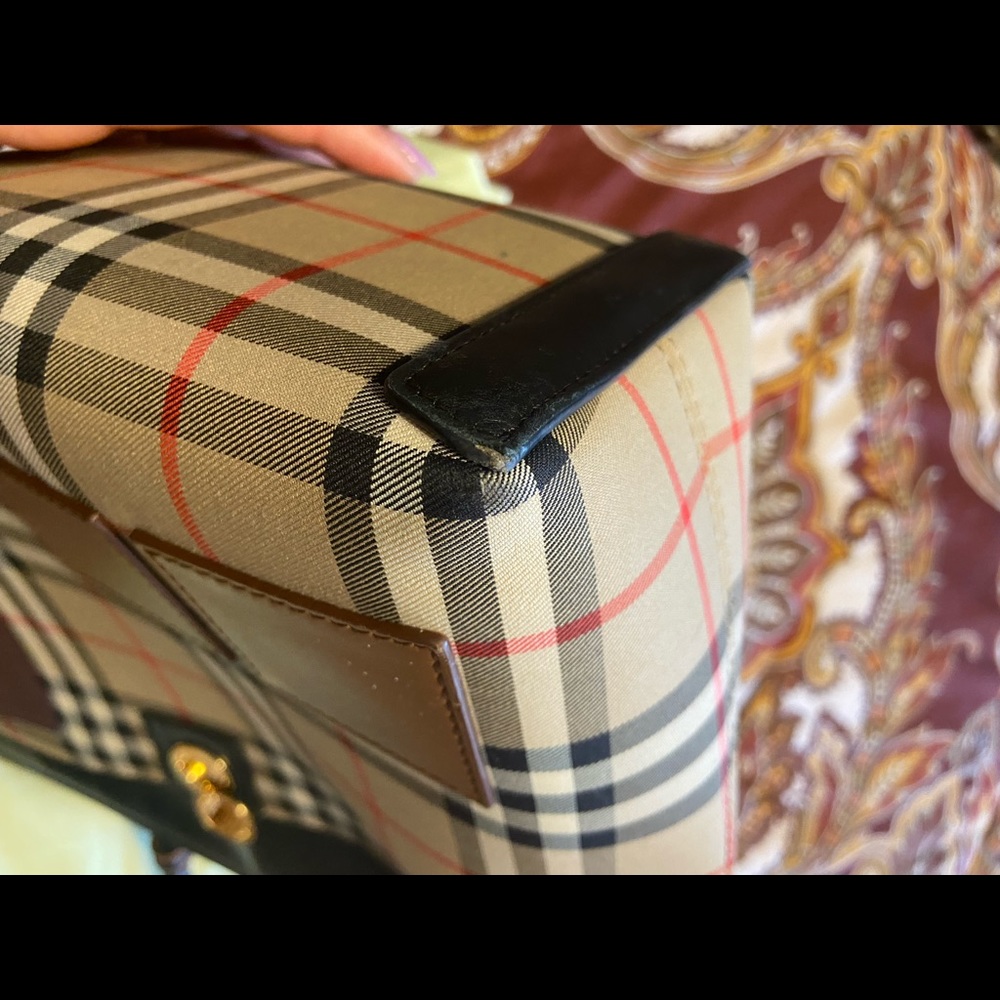 Burberry handbag - Picture 6 of 13